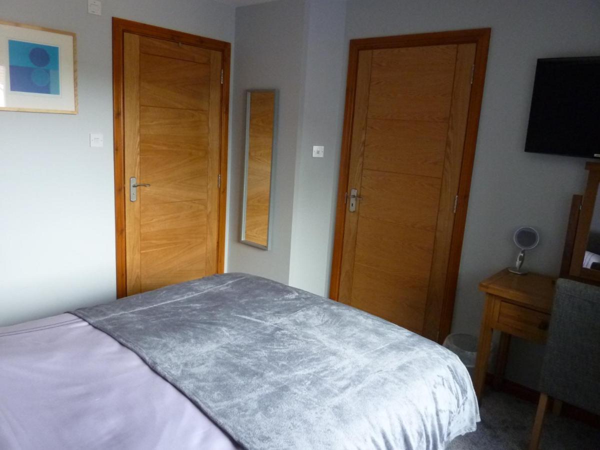 Inverness. Private Double Room With En Suite. Room Only. Εξωτερικό φωτογραφία